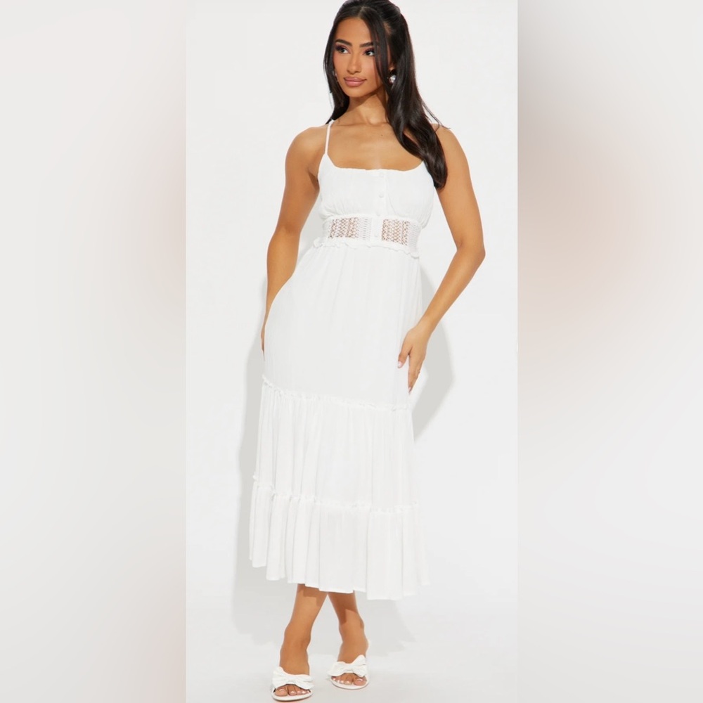 Elegant White Maxi Dress